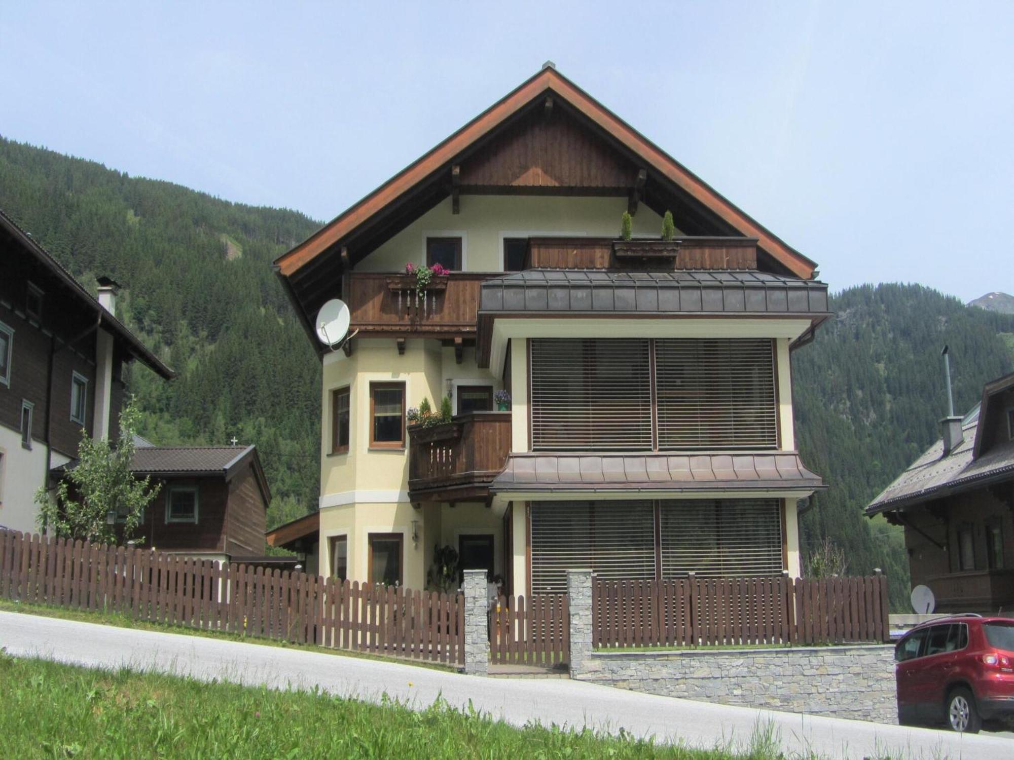 Flat In Krimml With A Balcony Exterior foto