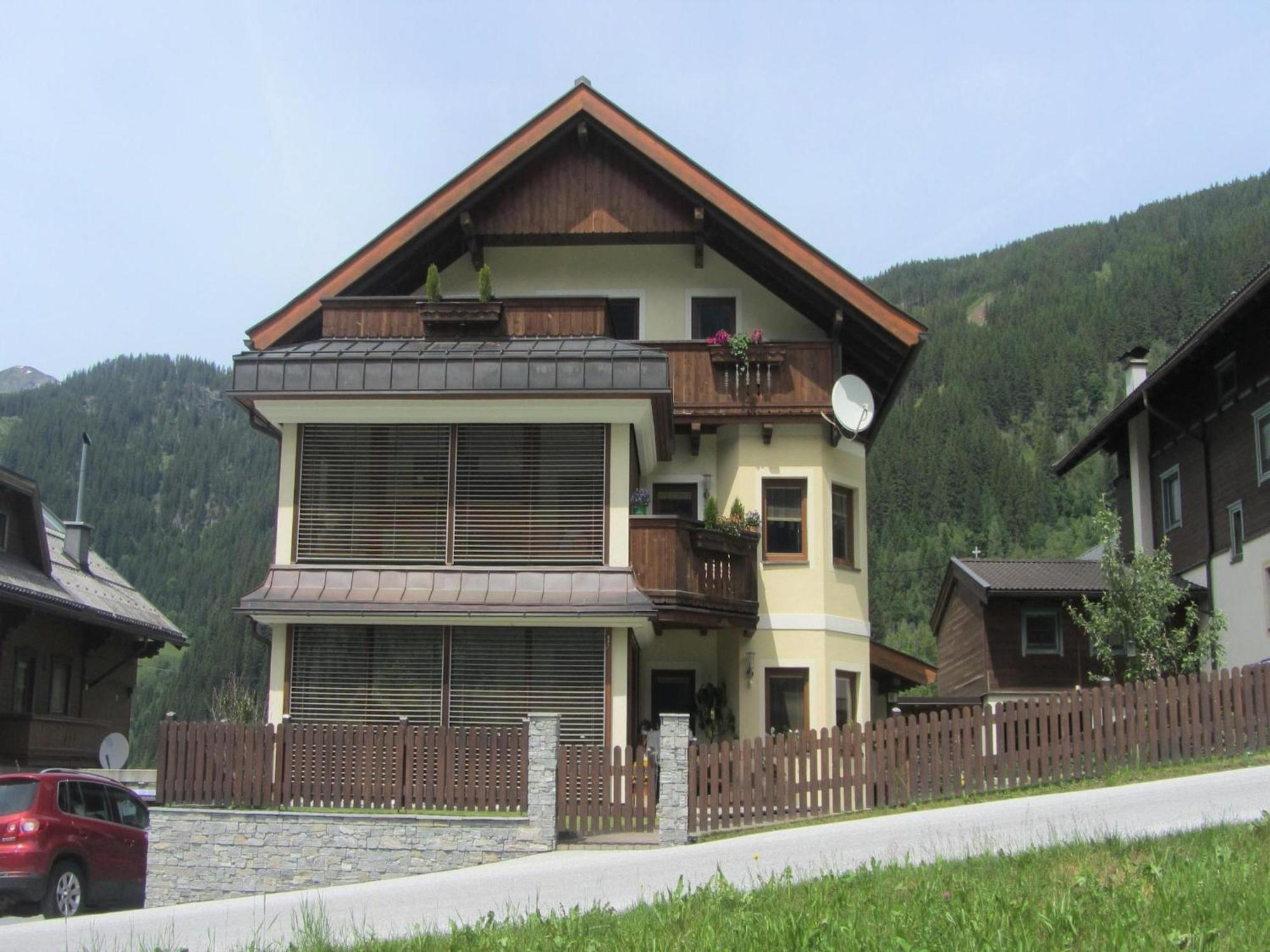 Flat In Krimml With A Balcony Exterior foto